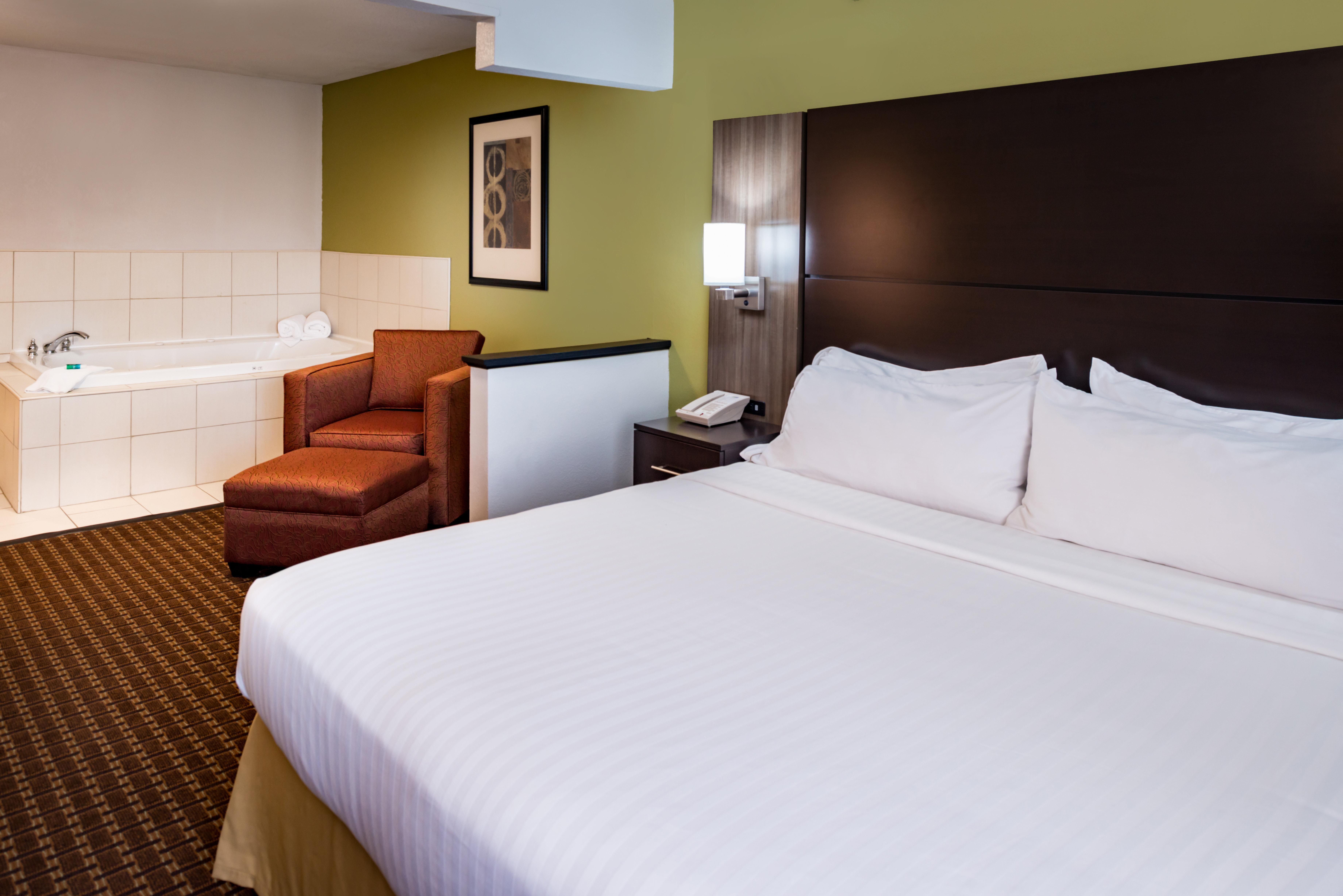 Holiday Inn Express Hotel & Suites Bucyrus, An Ihg Hotel מראה חיצוני תמונה